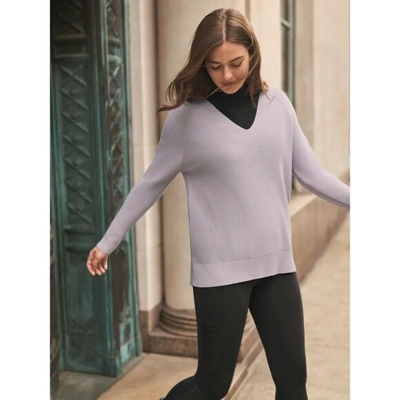 Athleta Hanover Merino V-Neck Sweater Oversized Shasta Purple Sz XS/S - Picture 5 of 8
